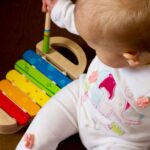 langage motricité éveil bébé