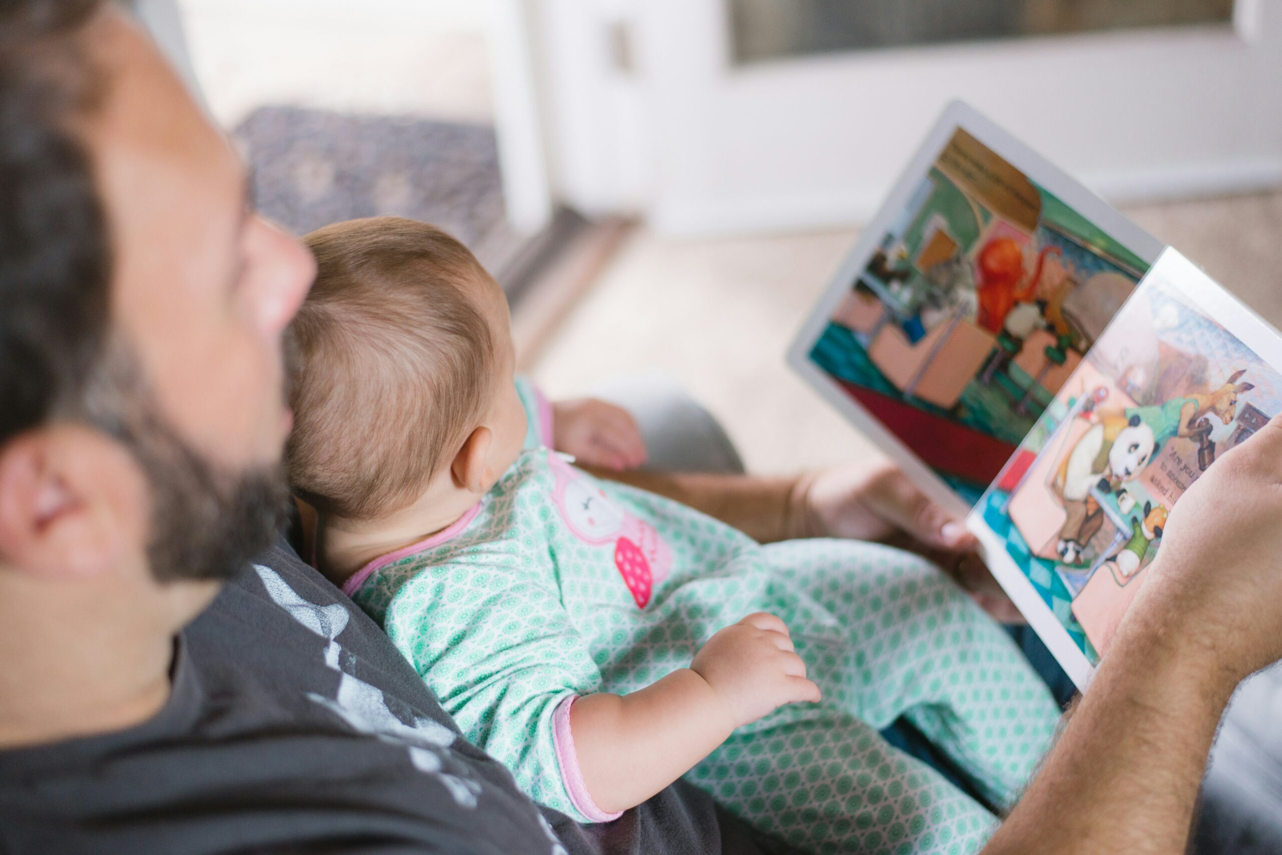 bébé lecture